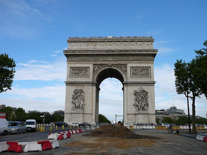 P1010999.JPG - Arc de Triomphe