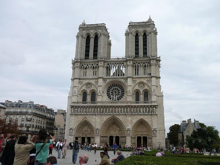 P1020041.JPG - Cathédrale Notre-Dame