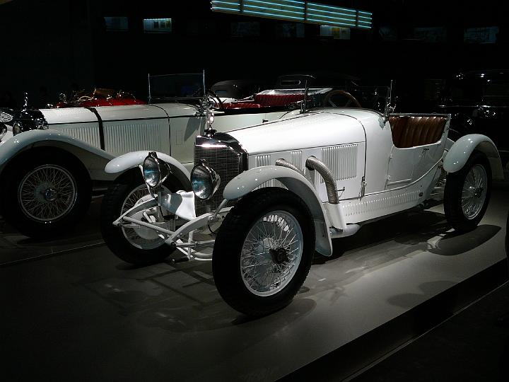 P1030409.JPG - Mercedes-Benz Museum